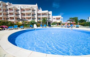 Sun Holidays Cheapest Holidays To The Algarve - Praia Do Vau