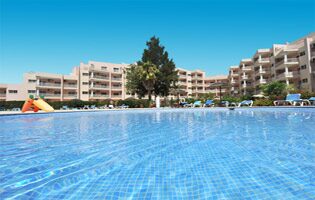 The Algarve To The Algarve - Praia Do Vau Package Holidays