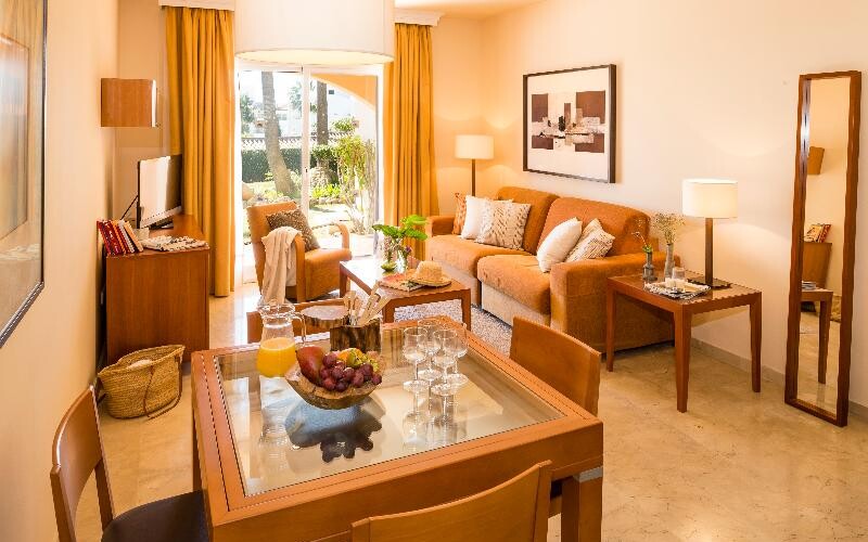 Ramada Hotel & Suites by Wyndham Costa del Sol photo 11