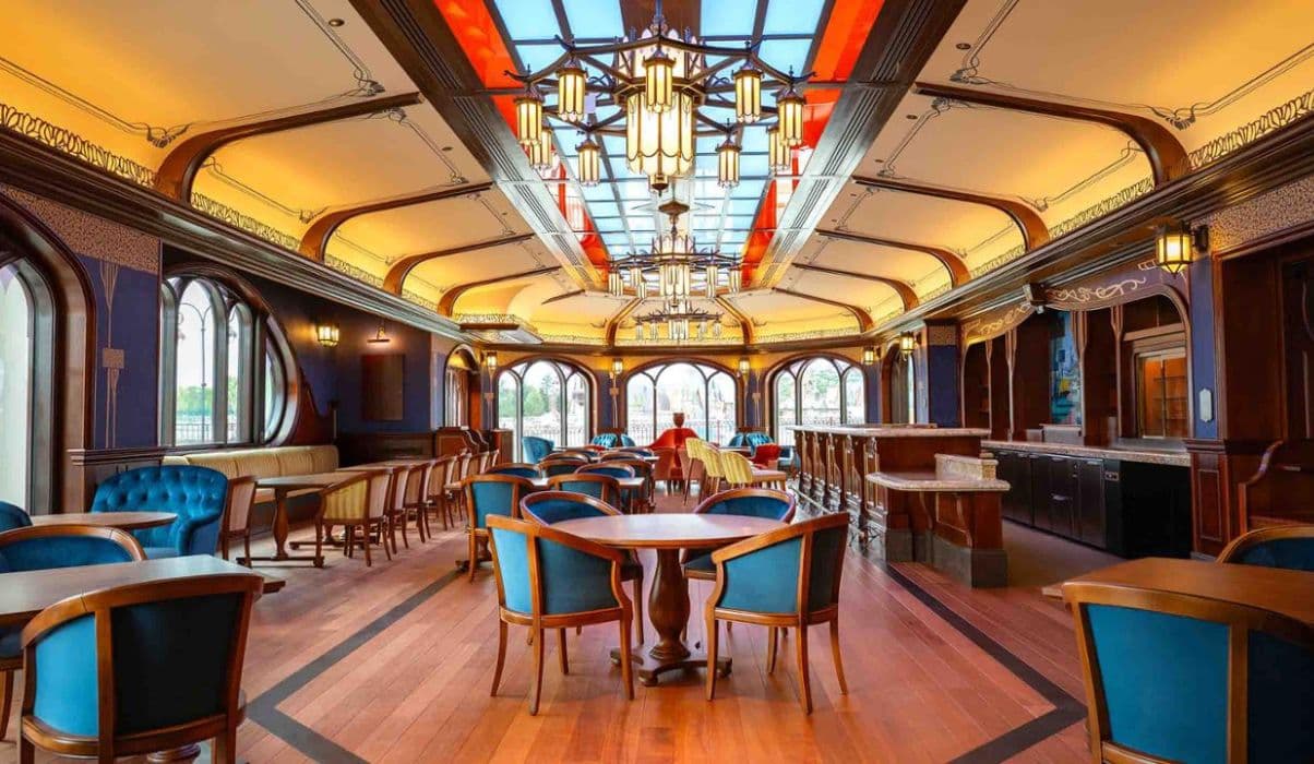 Regal View Restaurant & Lounge