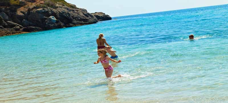 Destination Cala Llenya