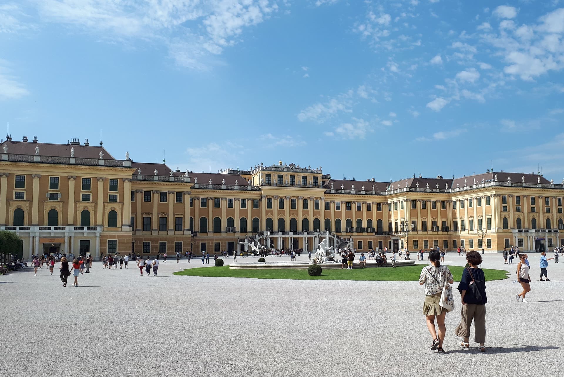 Destination Schönbrunn Palace and Gardens