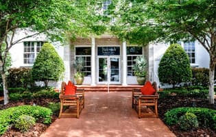 Tradewinds Apartment Hotel