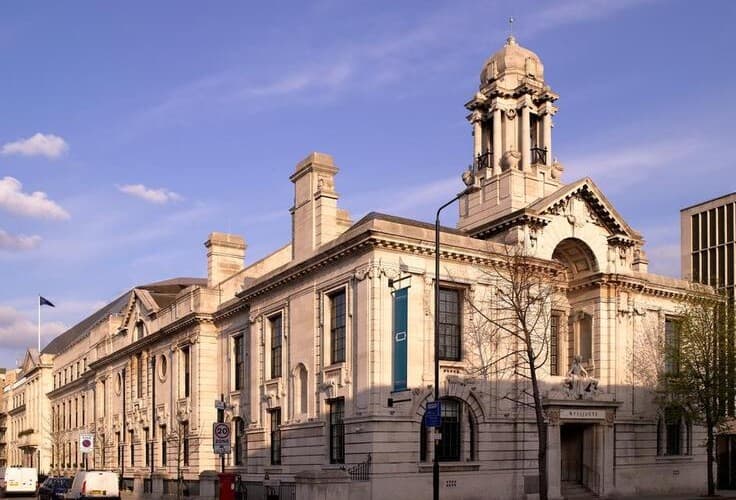 Town Hall Hotel